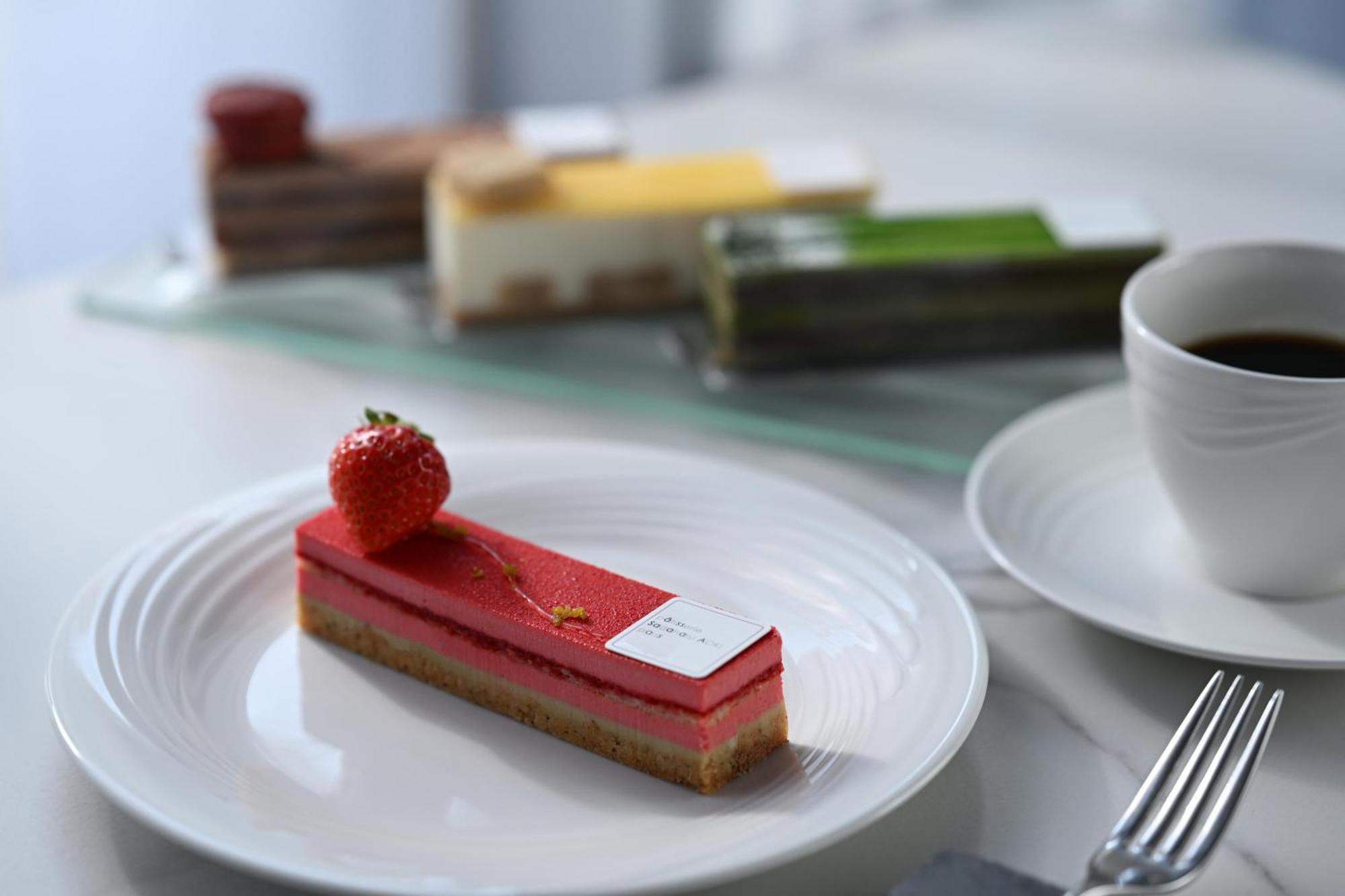 The Royal Park Hotel Iconic Kyoto Quioto Exterior foto A strawberry parfait